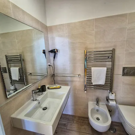 La Residenza Serventi Longhi